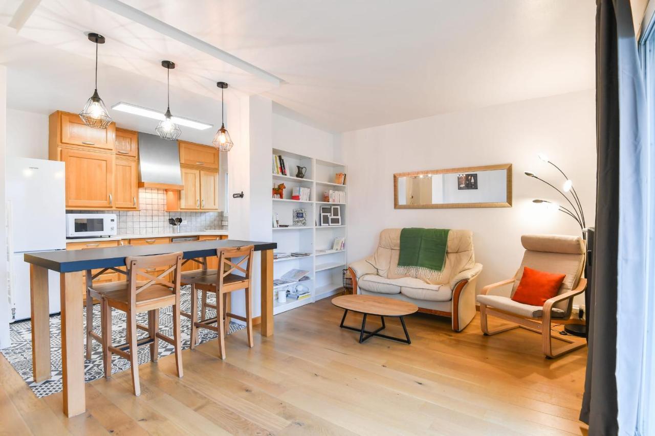 Nice Apartment With Balcony Very Close To The City Center Annecy Buitenkant foto