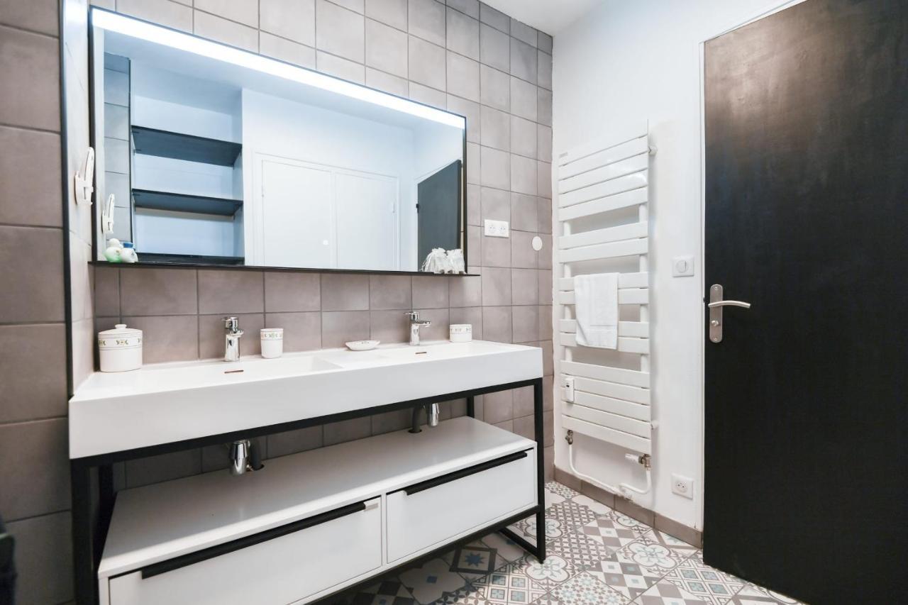 Nice Apartment With Balcony Very Close To The City Center Annecy Buitenkant foto