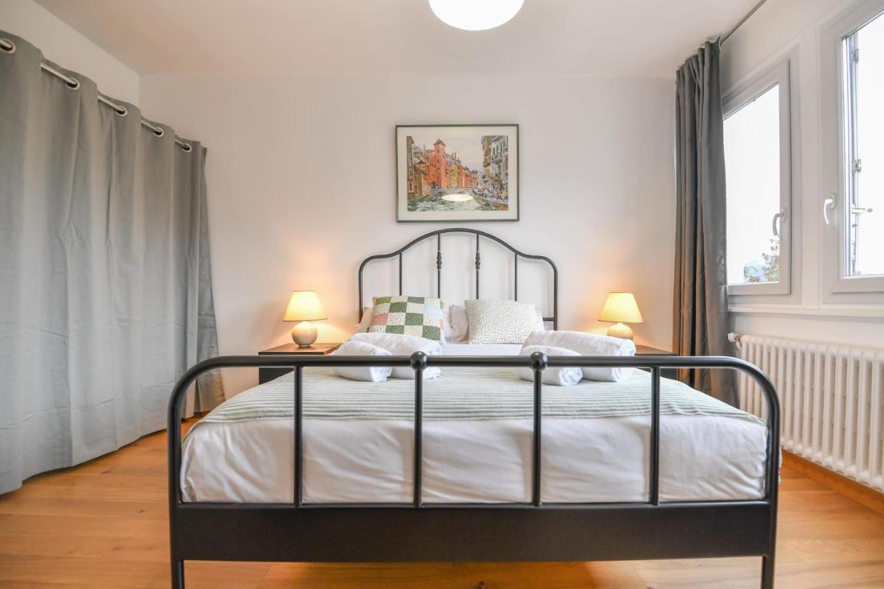 Nice Apartment With Balcony Very Close To The City Center Annecy Buitenkant foto