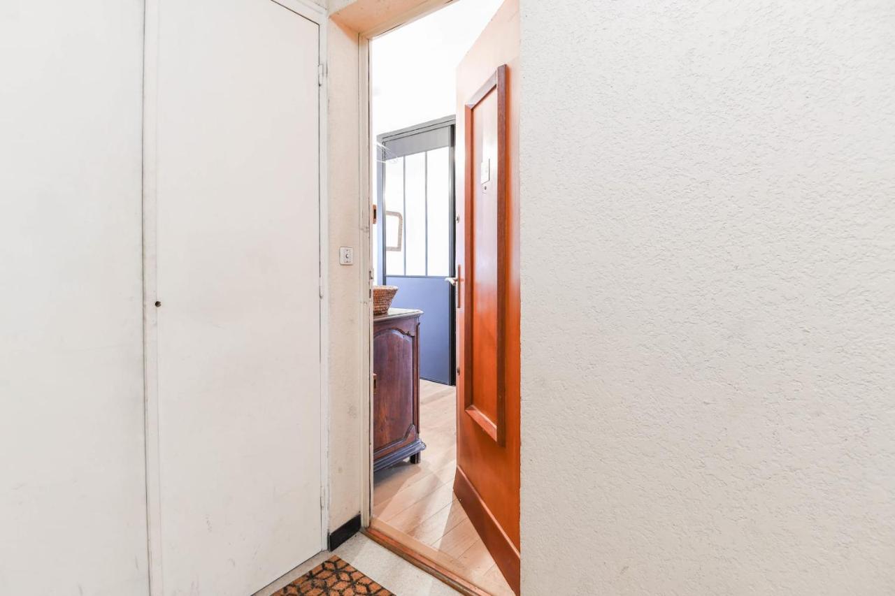 Nice Apartment With Balcony Very Close To The City Center Annecy Buitenkant foto